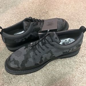 G/FORE  golf shoes . Brand new camo size 8.5